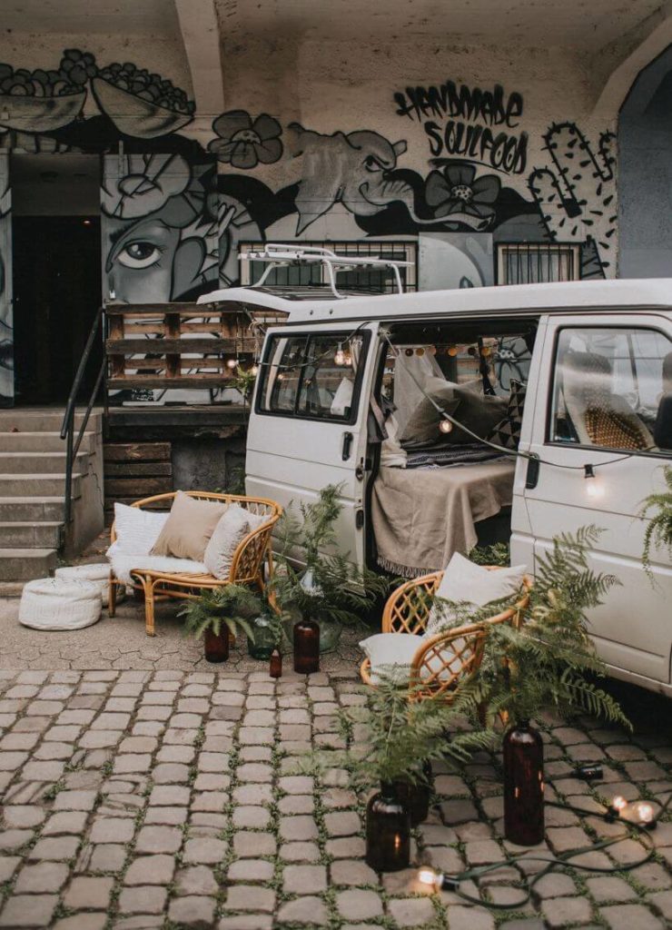 Farnhochzeit Hochzeitsinpiration Hochzeitsbus